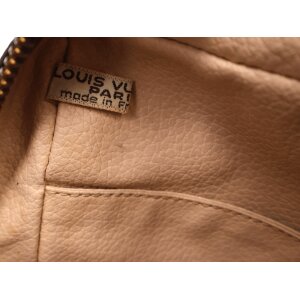 Louis Vuitton Trousse Toilette 23 Monogram Canvas For men Louis Vuitton 31 Louis Vuitton Trousse Toilette 23 Monogram Canvas For men Louis Vuitton 31