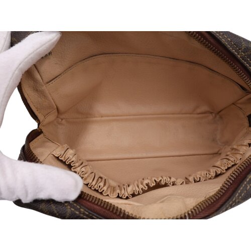 Louis Vuitton Trousse Toilette 23 Monogram Canvas For men Louis Vuitton 16 Louis Vuitton Trousse Toilette 23 Monogram Canvas For men Louis Vuitton 16