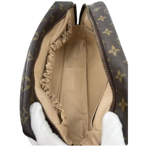 Louis Vuitton Trousse Toilette 28 Monogram Canvas