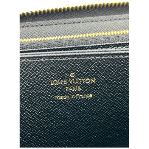 Louis Vuitton Zippy Kabuki Geldbörse