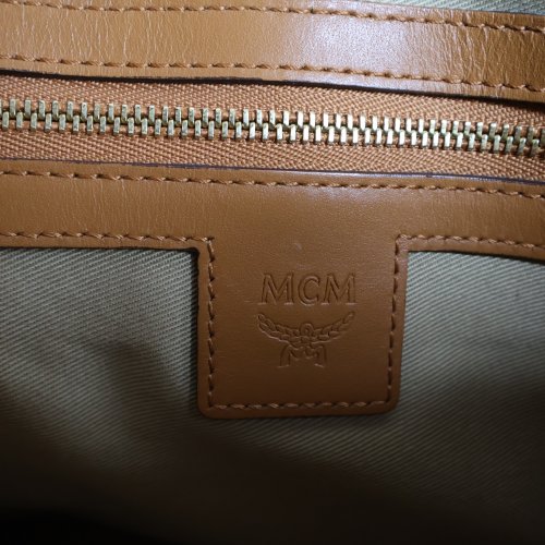 MCM Aren Flat Pouch