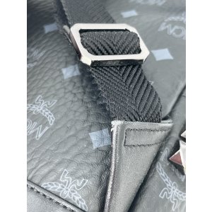 MCM Stark Mini Rucksack Schwarz