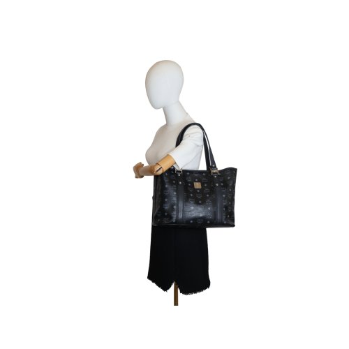 MCM Shopper