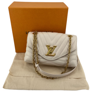 Louis Vuitton New Wave Chain MM Ivoire