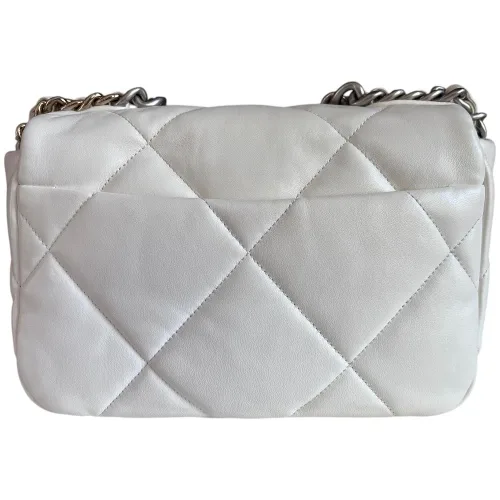 Chanel 19 Small Cremeweiß