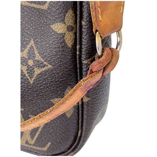 Louis Vuitton Pochette Accessoires Monogram Canvas