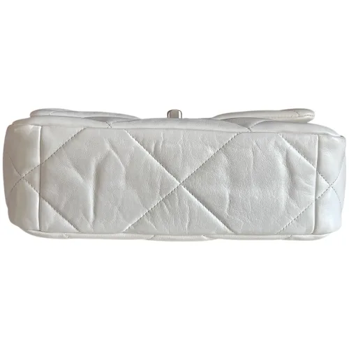 Chanel 19 Small Cremeweiß
