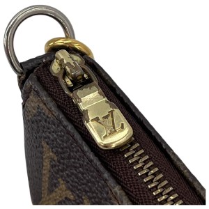 Louis Vuitton Pochette Accessoires Monogram Canvas