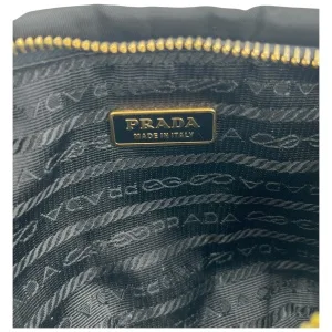 Prada Nylon Clutch Schwarz
