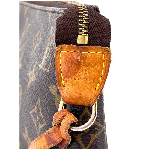 Louis Vuitton Pochette Accessoires Monogram Canvas