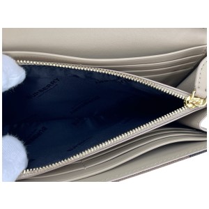 Burberry Hannah House Check Wallet