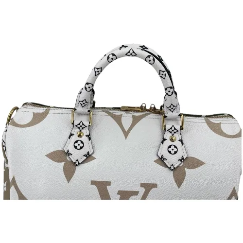 Louis Vuitton Speedy 30 Bandouliere Giant Khaki