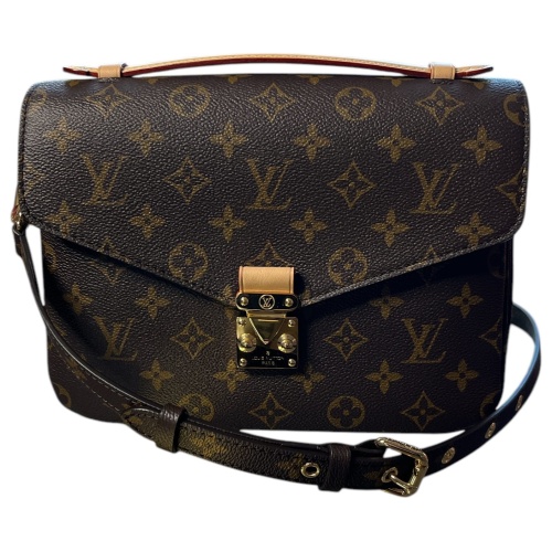 Louis Vuitton Pochette Metis Monogram Canvas