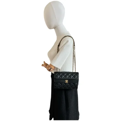 Chanel Triple Flap Bag Schwarz