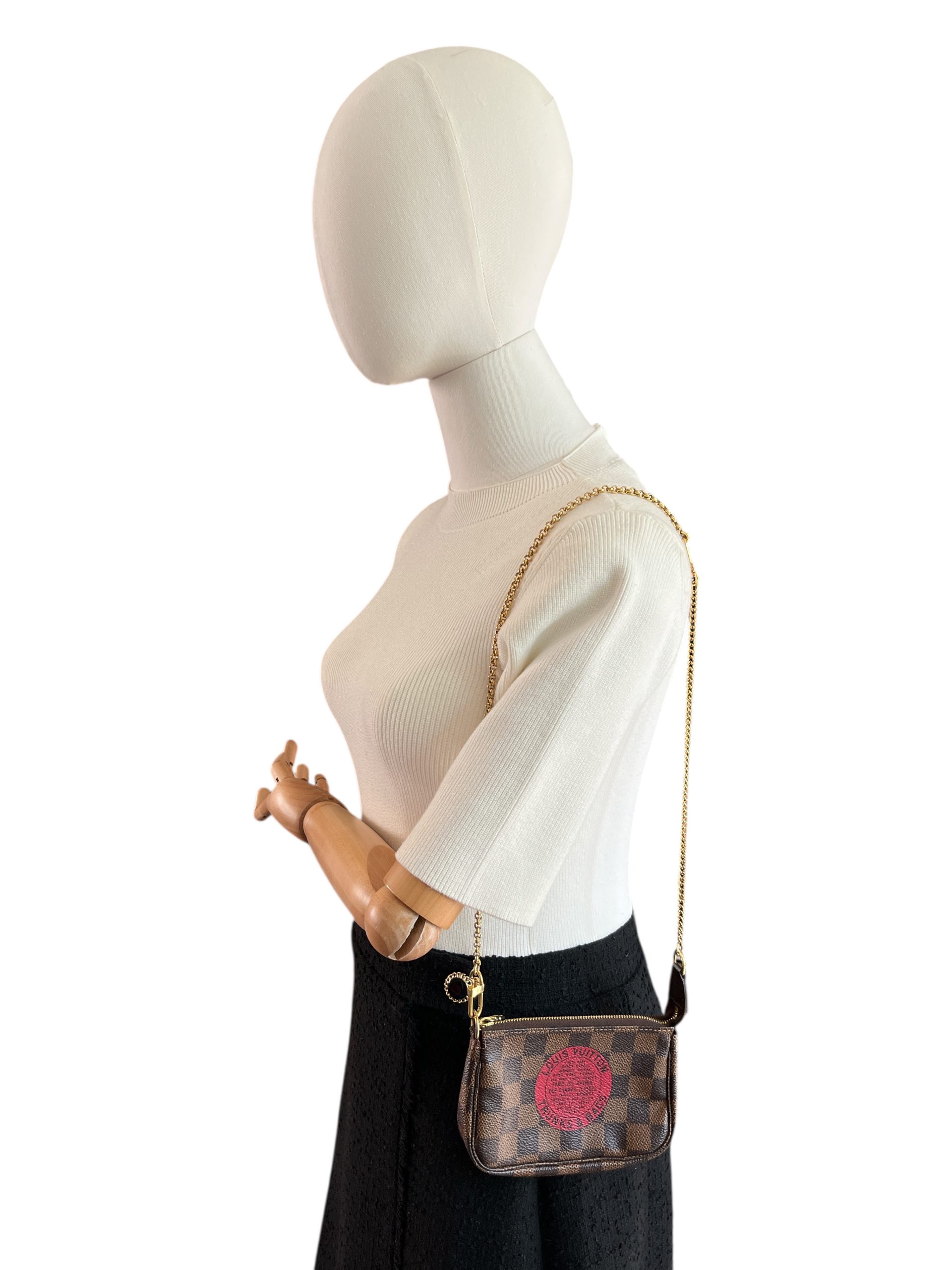 Louis Vuitton Schulterkette kurz I Love Handbags