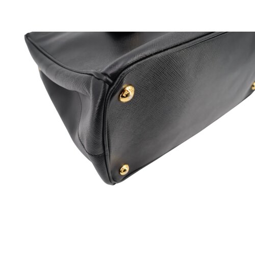 Prada Galleria Carrier bags Prada 12 Prada Galleria Carrier bags Prada 12