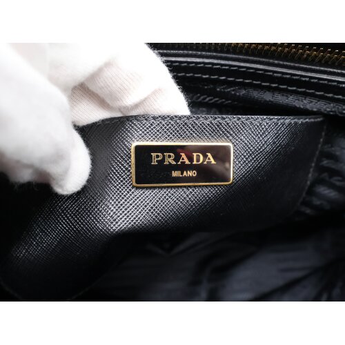 Prada Galleria Carrier bags Prada 20 Prada Galleria Carrier bags Prada 20