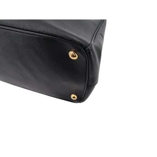 Prada Galleria Carrier bags Prada 13 Prada Galleria Carrier bags Prada 13