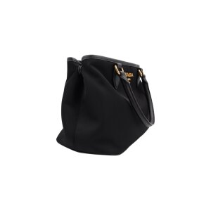 Prada Nylon Tasche mit Schulterriemen Handtaschen Prada 28