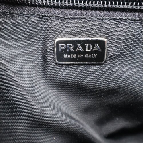 Prada Vintage Nylon Shoulder Bag Handbags Prada 25 Prada Vintage Nylon Shoulder Bag Handbags Prada 25