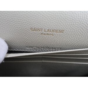 Saint Laurent Cassandre Envelope Chain Wallet Handtaschen Saint Laurent 31