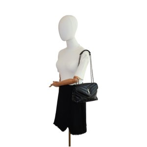 Saint Laurent Loulou Small Schwarz