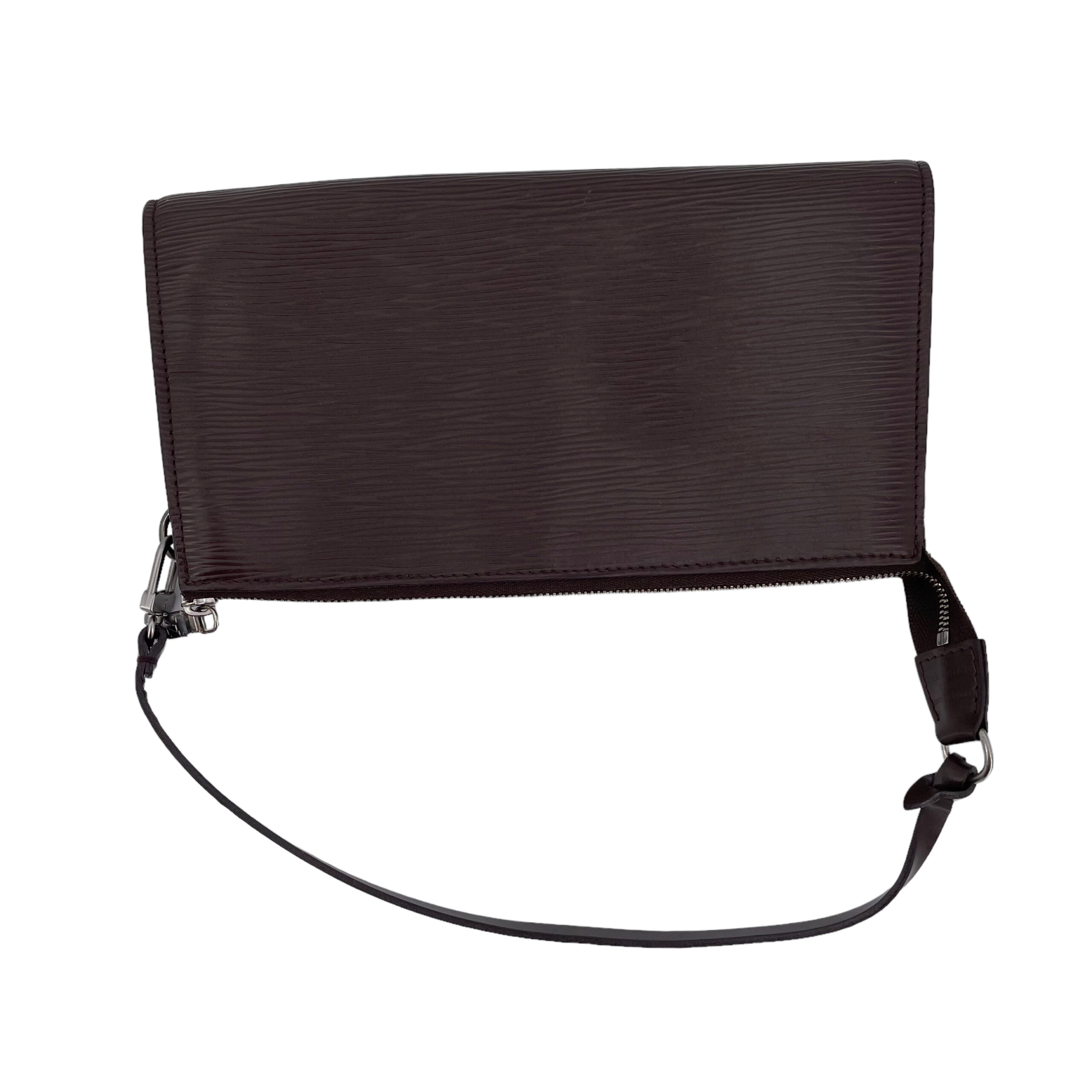 Pochette Accessoires Epi Leather Black in 2023  Leather, Crossbody bag,  Louis vuitton pochette